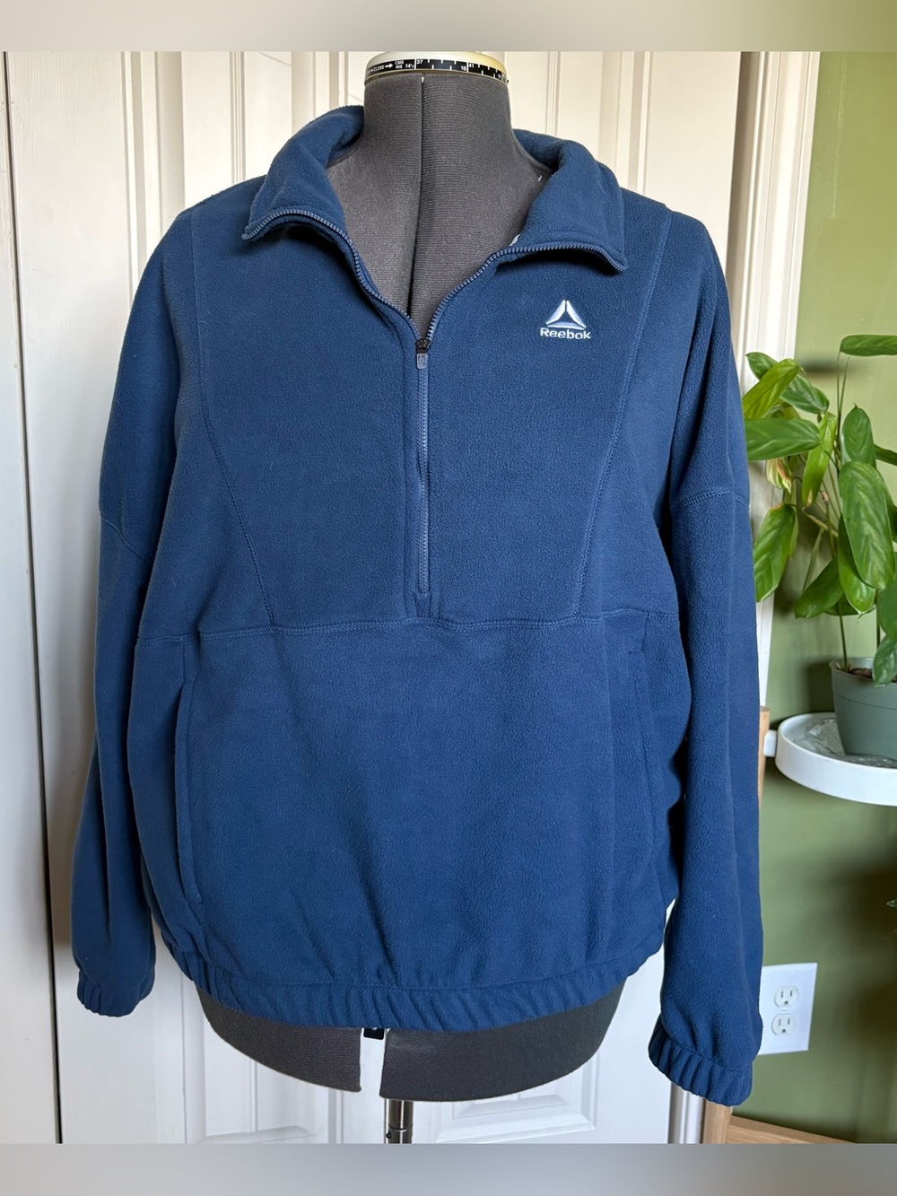 Reebok cropped quarter-zip pullover blue no size